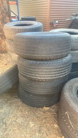 Tires set of four Michelin 275/70/16