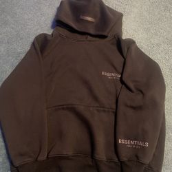 JET BLACK ESSENTIALS HOODIE