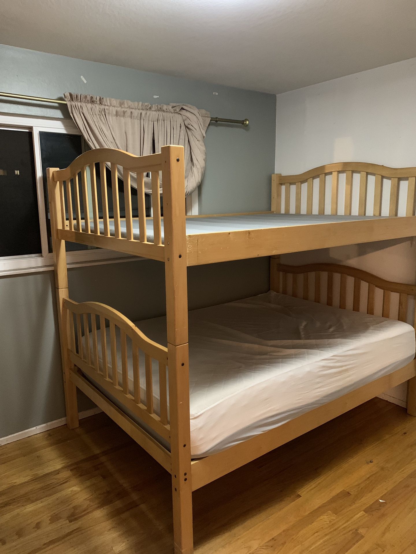REAL WOOD BUNK BED (FULL SIZE)