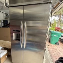 Kitchen Aid Refrigerator 