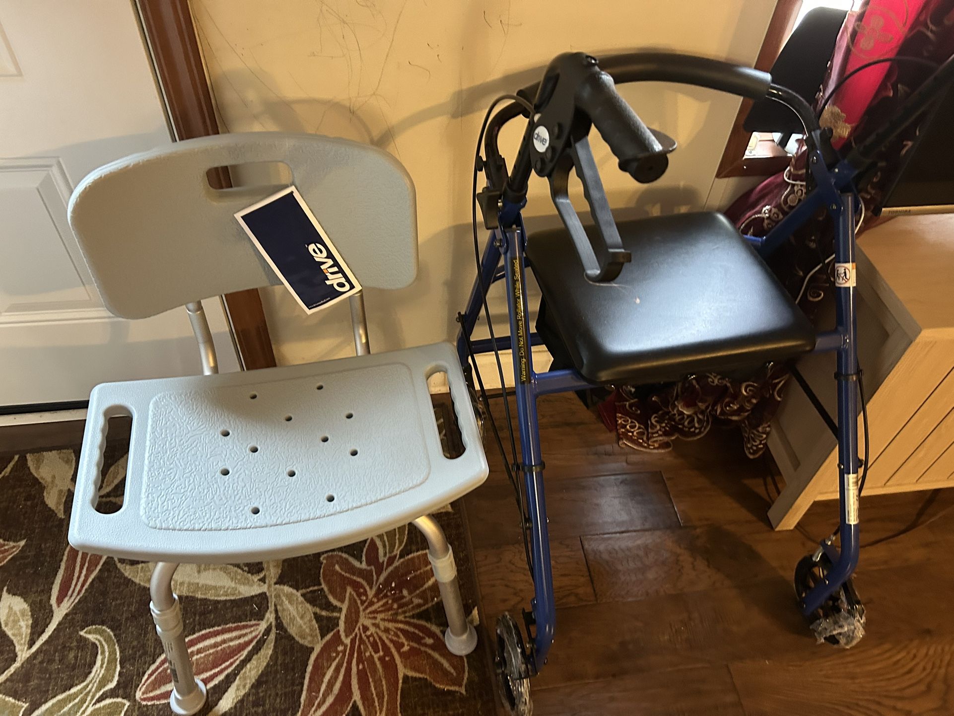 Wheel Rollator And Chair 
