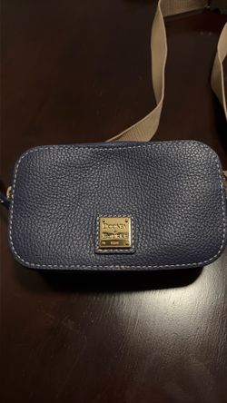 Dooney & Bourke belt bag