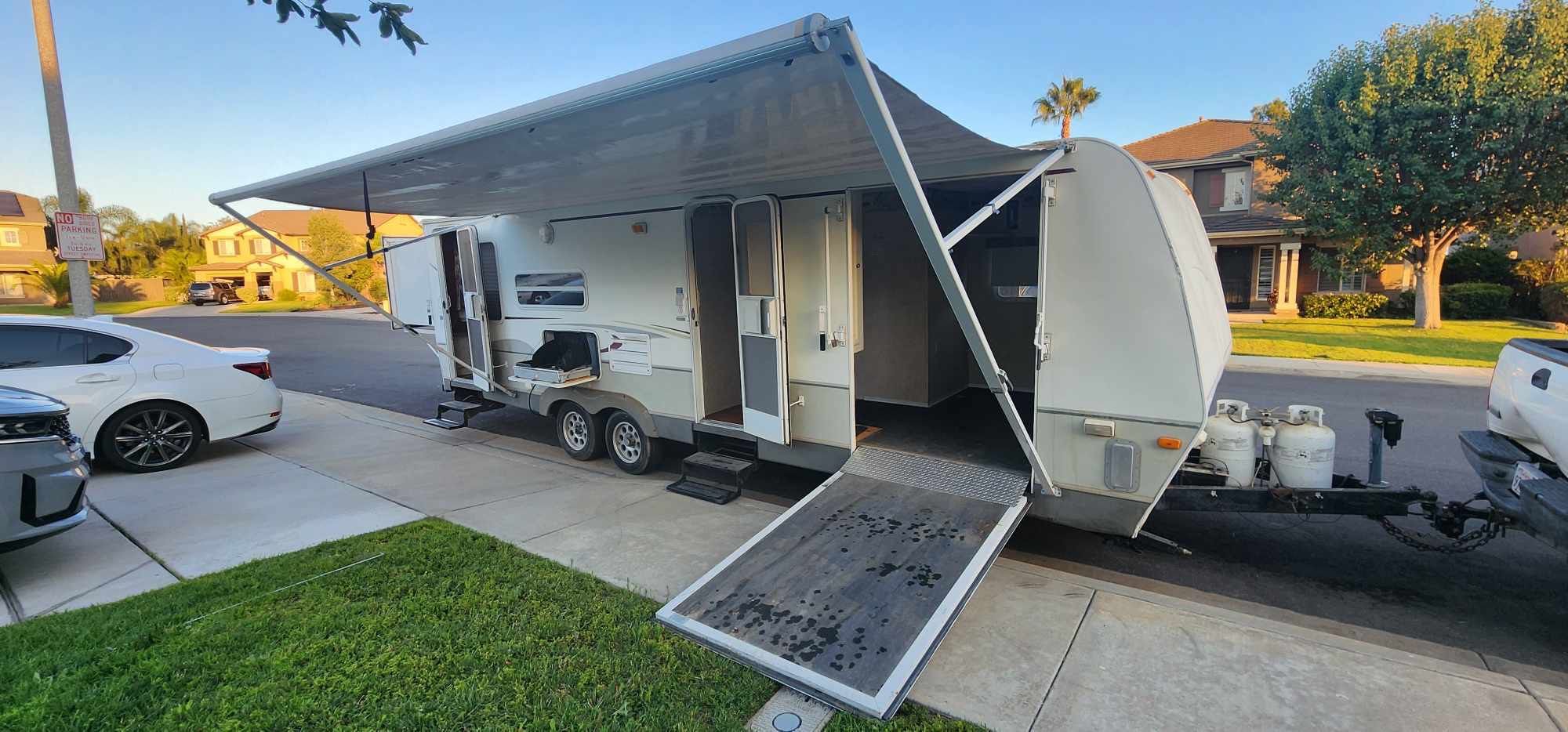 2007 Keystone KRS28 Outback Kargaroo Toy Hauler
