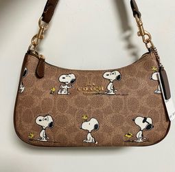 COACH Teri Snoopy shoulder bag