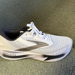 Brooks shoes