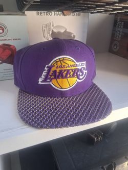 Hat snap back