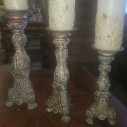 3 piece candle holder with candle 