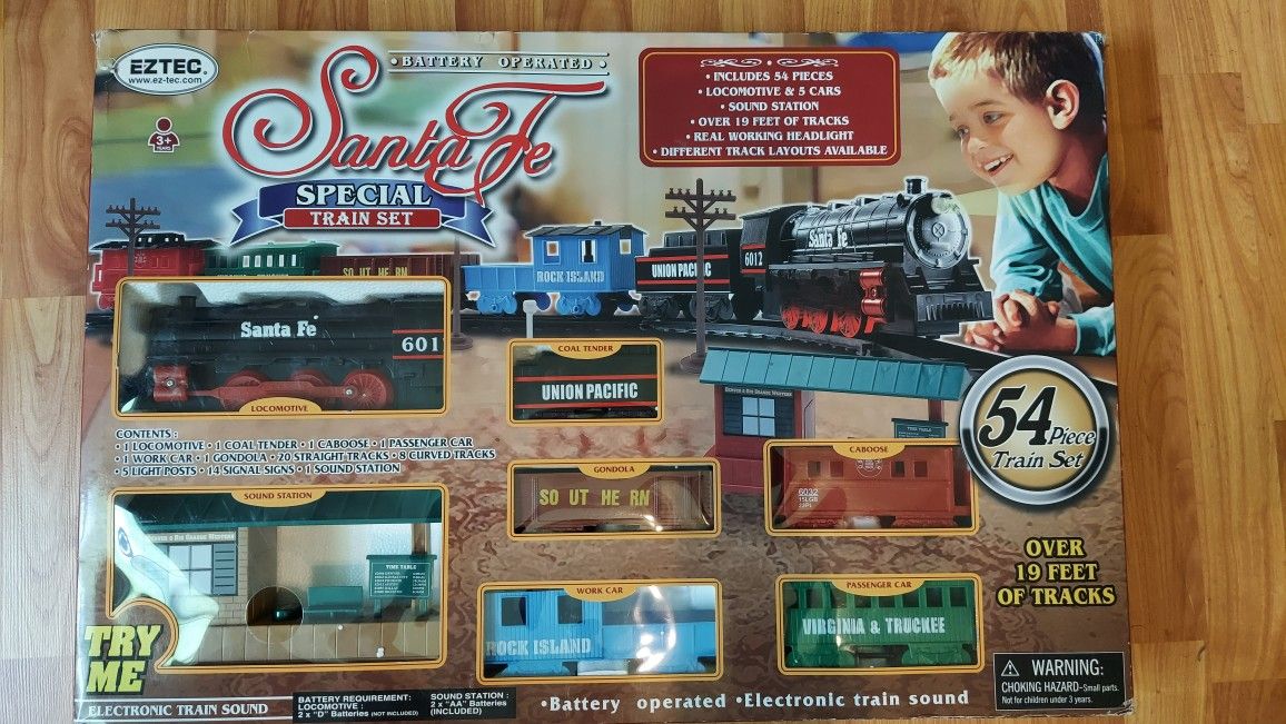 Eztec Santa Fe Special Train Set – 54 piece set