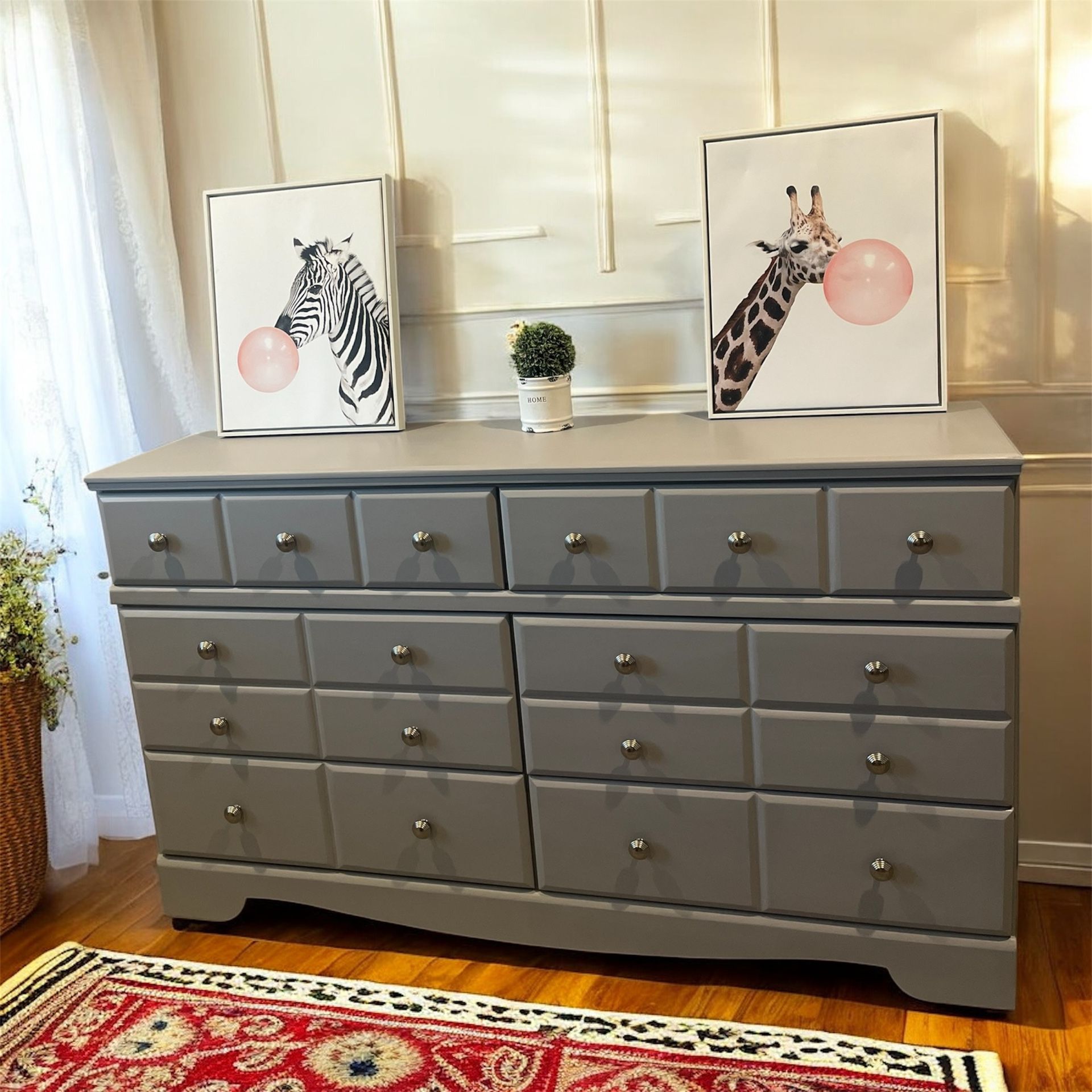 Dresser