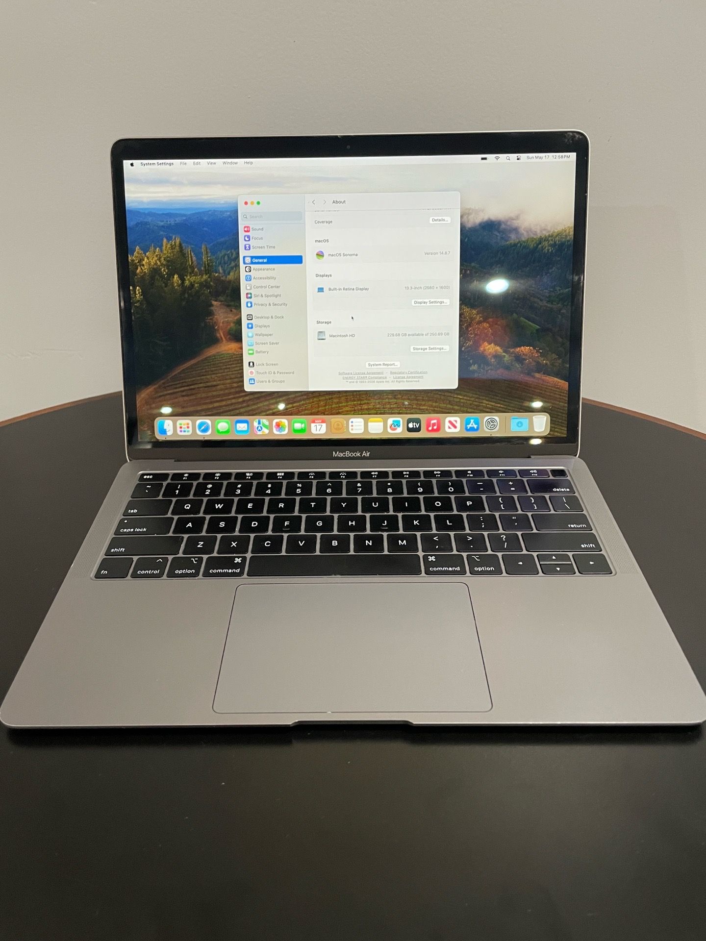 Apple MacBook Air 13” 2019 i5 16GB RAM 256GB HD excellent condition