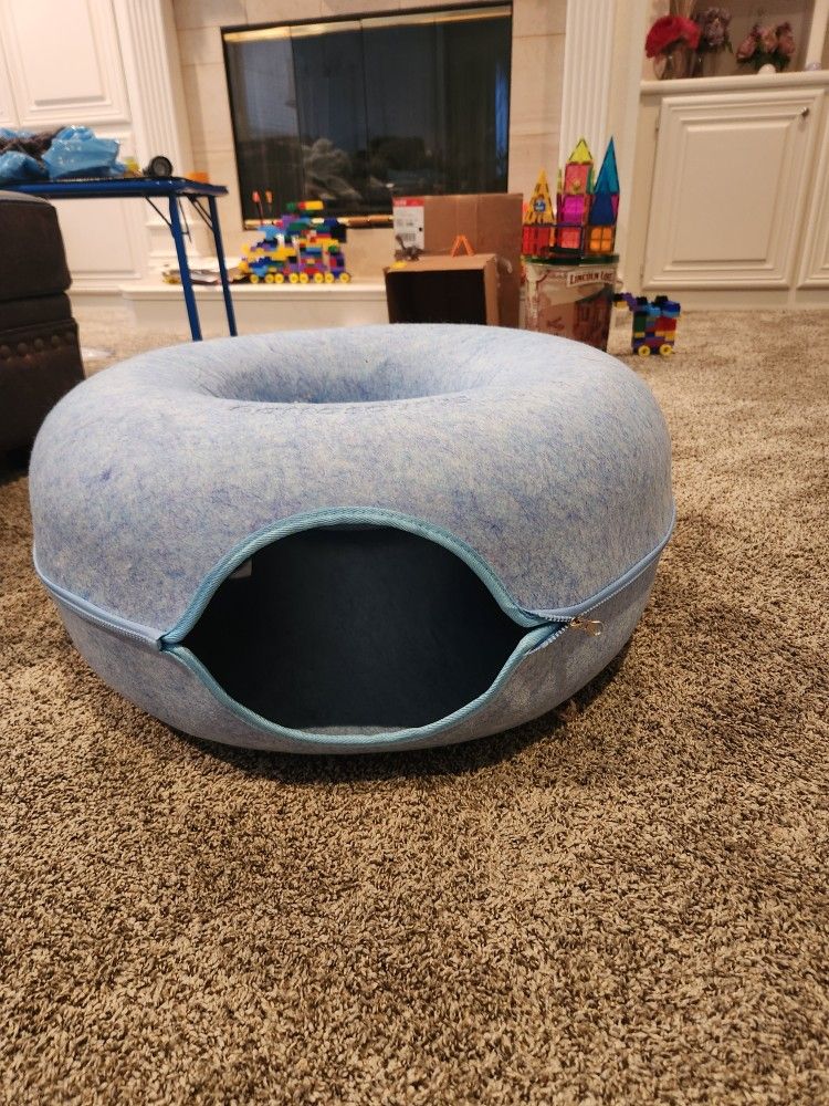 Cat Donut Tunnel/Bed
