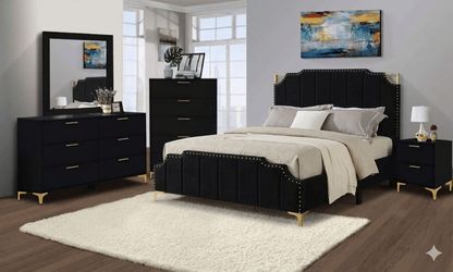 ✨ Queen Bedroom Set Deal! ✨