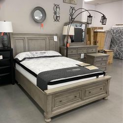 New Lettner Light Gray 4 Piece Queen Panel Bedroom Set 👍🏼 Deliver & Finance Available
