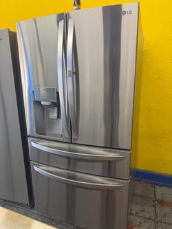 REFRIGERATOR  LG  4-DOORS