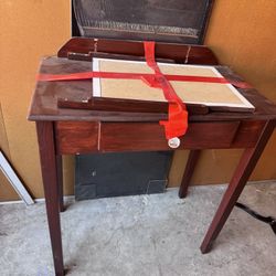 Small Vanity Table 