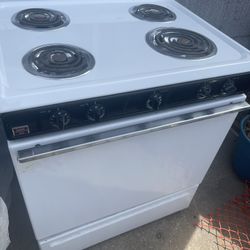 Magic Chef Electric Stove