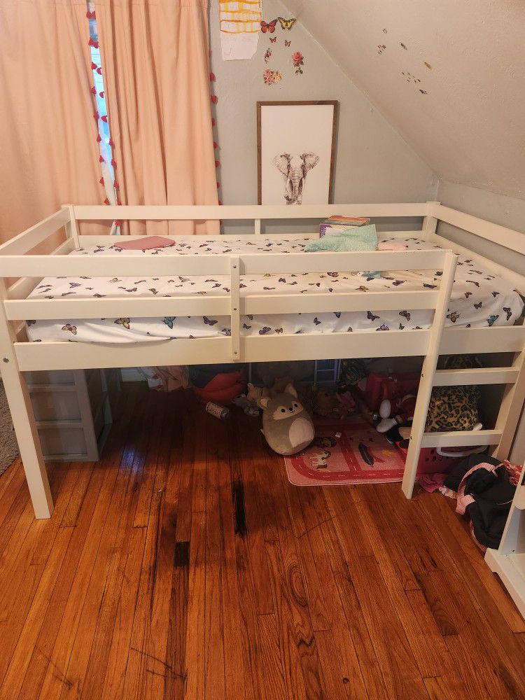 Lofted Twin Size Kid's Bed frame 