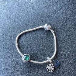 Pandora Bracelet Green Stone