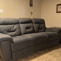 Reclining Couch 