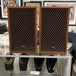 Pair Of Vintage SANSUI SP-70 Speakers 