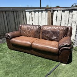 Comfy REAL LEATHER Couch - Sofa