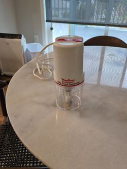 Mini Food processor (Like New)