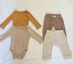 Baby clothes 6-9 months