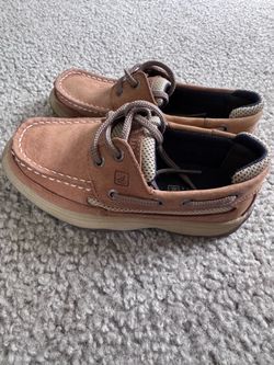 Kids size 12.5 shoes