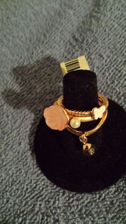 Stacked rings with charm/size7