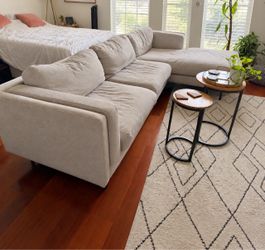 FREE Living Spaces Calais III 113” Sectional w/ Chaise