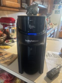 Baby Brezza Formula Pro Advanced WiFi w/2 Funnels