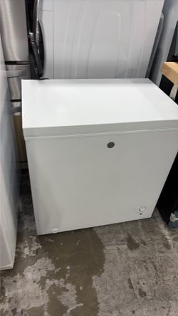 GE chest freezer 7 CU FT