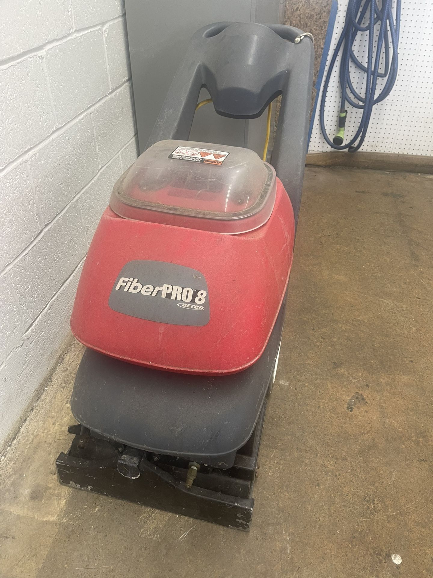 Betco FiberPro 8 BFP8 Self Contained Carpet Cleaner Extractor