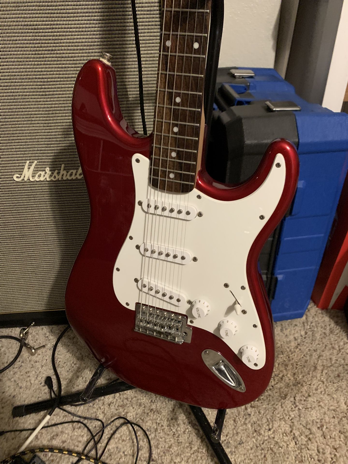 2006 Fender Squier Affinity Stratocaster / Strat Electric Guitar - Limited Candy Apple Red!