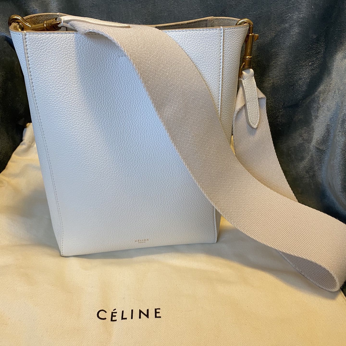 Celine // Black Sangle Bucket Bag – VSP Consignment