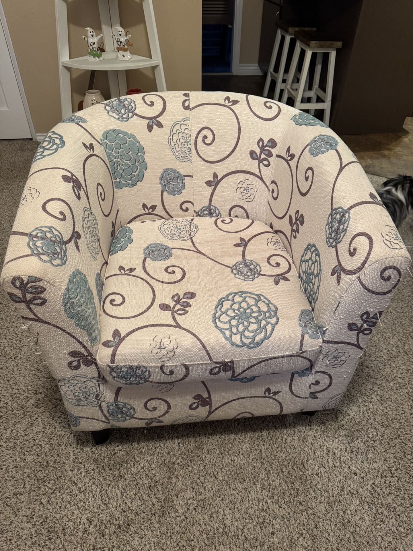 Barrel Style Chair