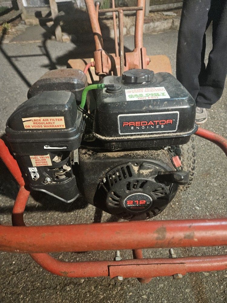 Troy Bilt Pony Tillers 2 MACHINES 1 WORKING 1 PARTS