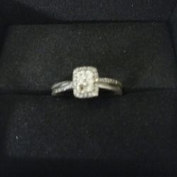 71/2  in engagement ring 