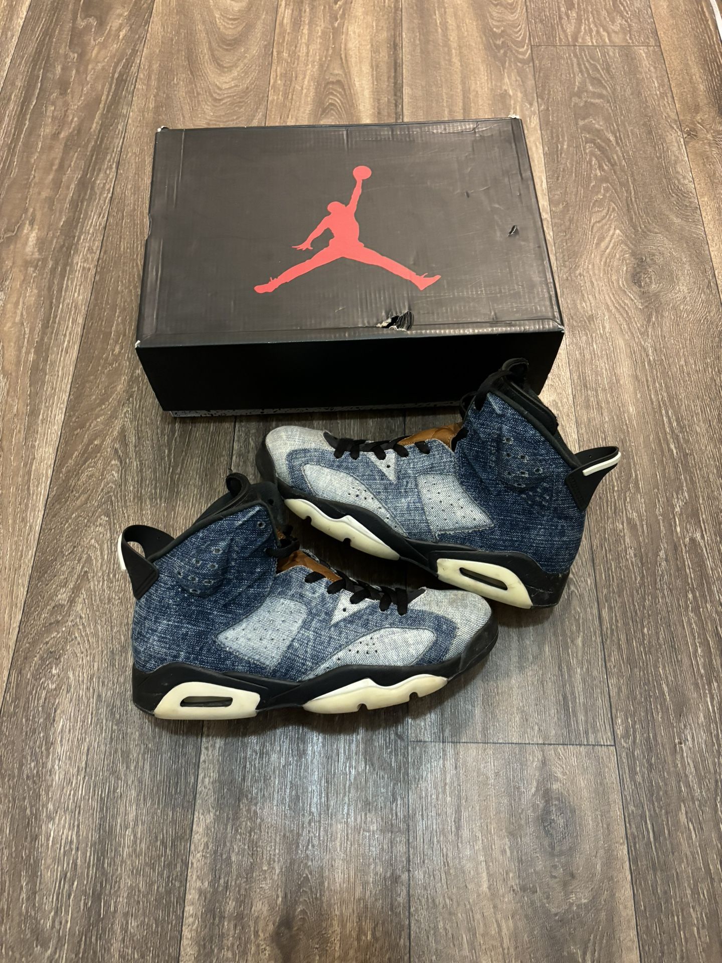 Jordan 6 Denim - Size 8.5m