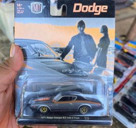 M2 Machines  1971 Dodge Charger  R/T