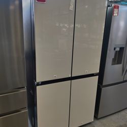 New Samsung
Bespoke 29 cu. ft. Standard Depth Custom Panel-Ready 4-Door Flex French Door Refrigerato