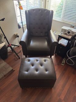 Chair & ottoman