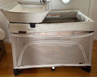 UPPAbaby Remi 3-in-1 & Changing Station Combo