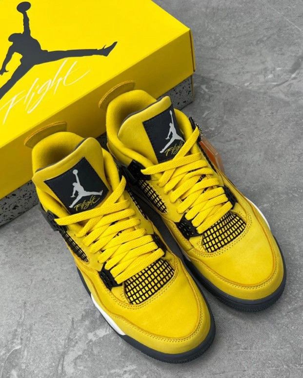 Jordan Air Jordan 4 retro “tour yellow” Mesh Cowhide Electric Mother Mid-top Retro Basketball Shoes Men's and Women's Black and Yellow