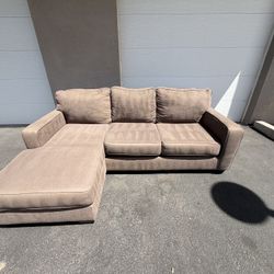 Sectional Sofa Couch w Reversible Chase
