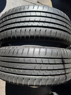 Pair Of 235 45 20 Bridgestone Alenza Tires 