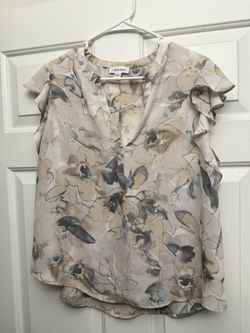Calvin Klein Floral Blouse 🩶