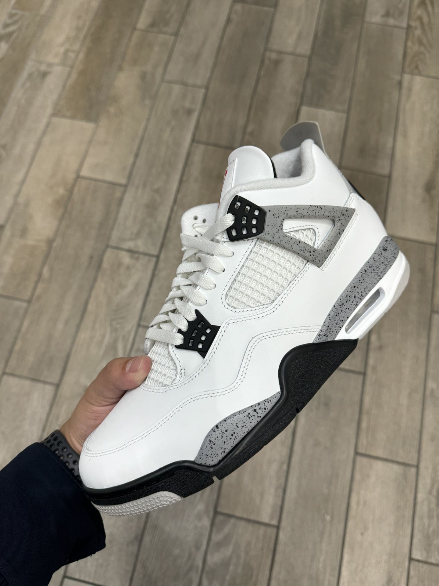 Jordan 4 White Cement