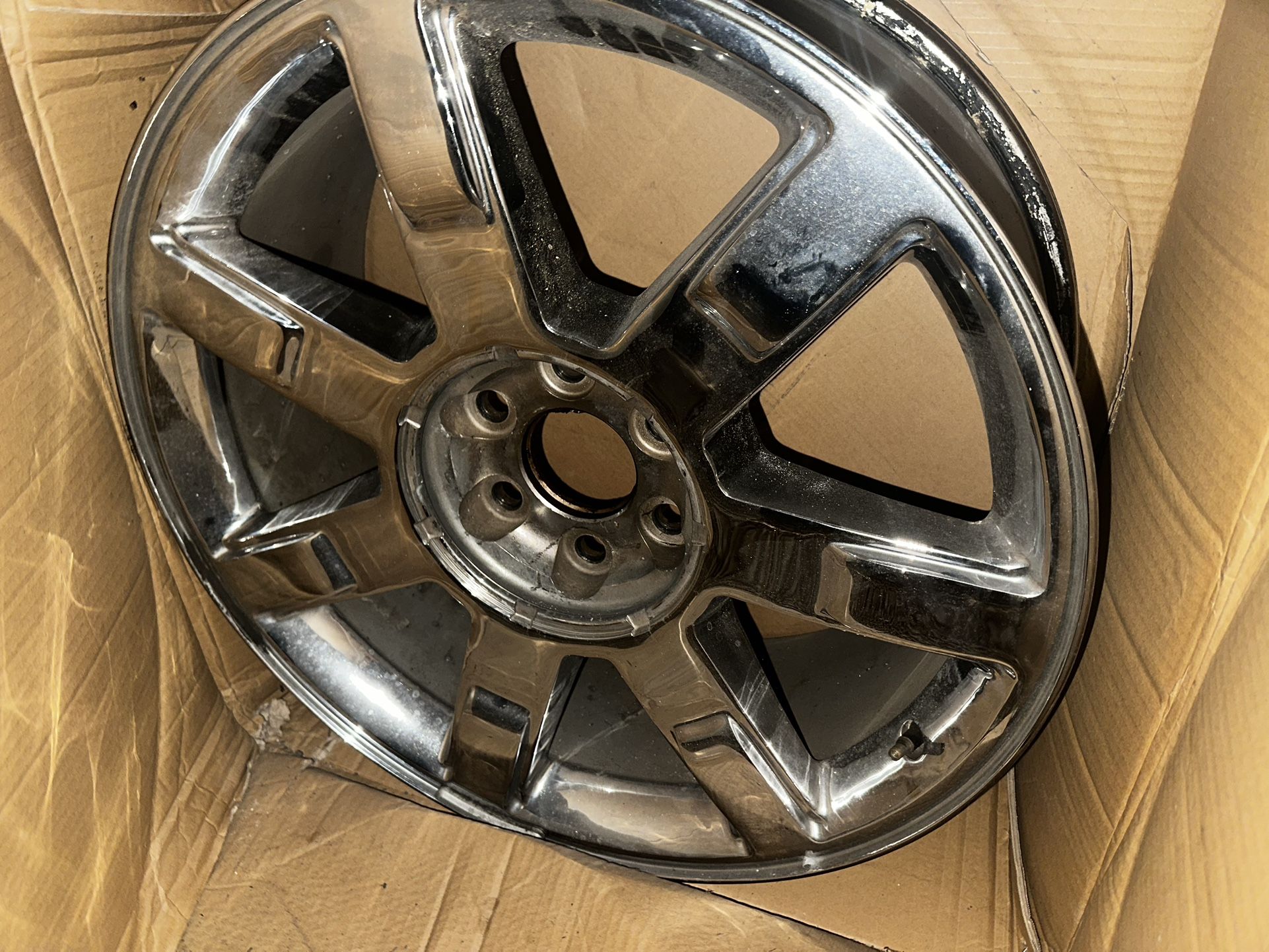 22” x 9” Cadillac Escalade Chrome Rims