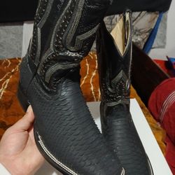 Boots Python Boots 